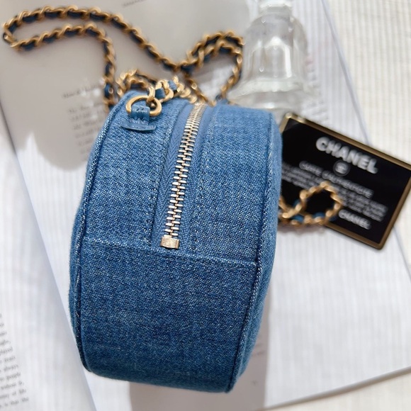 Chanel Denim Quilted Pearl Crush Round Clutch - Picture 2 of 7